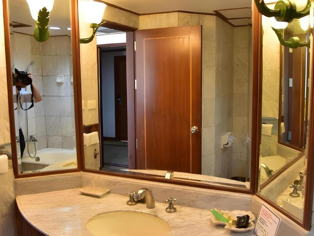 The Regency Hotel Hatyai Хатъяй Экстерьер фото